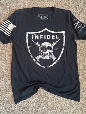 Men’s grunt style tee